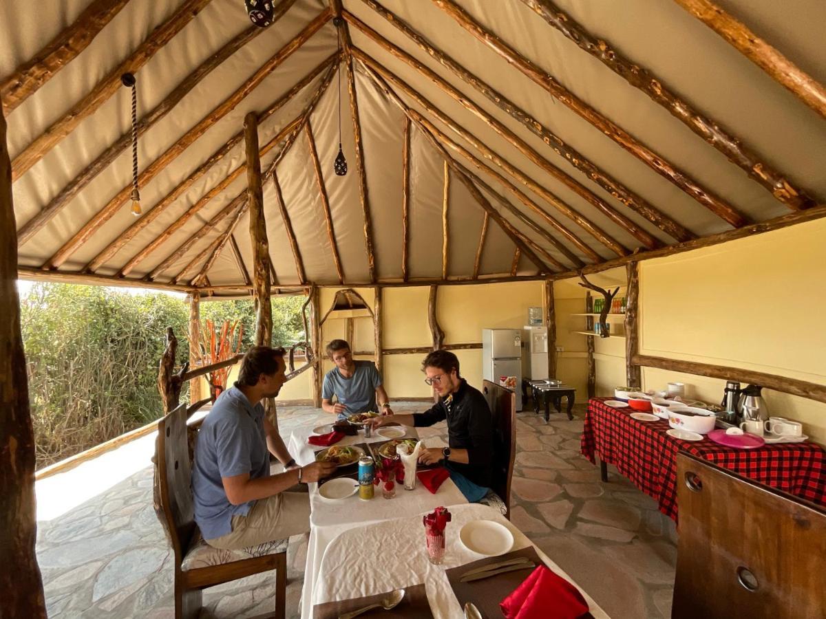 Olaloi Mara Camp Villa Maasai Mara Exteriör bild